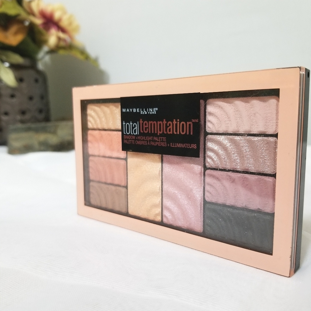 Total Temptation Shadow and Highlight palette  - Maybelline